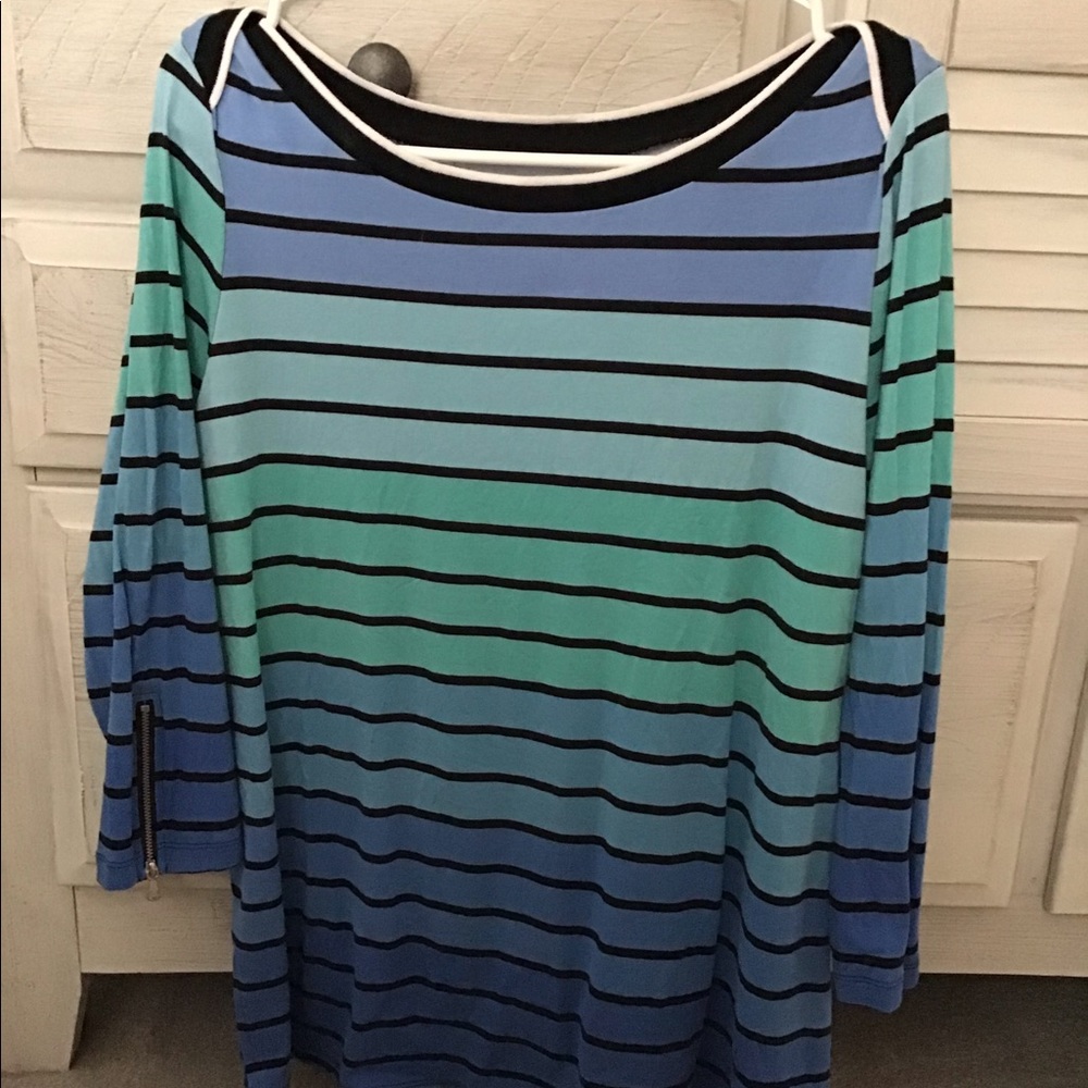 NWOT Rafaella Weekend top